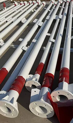 Torre de telecomunicação cantoneira quadrada