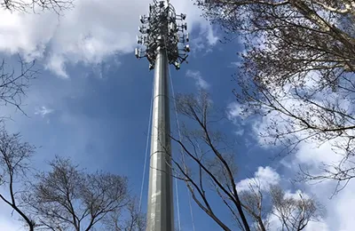 Poste metálico para telecomunicação 30m