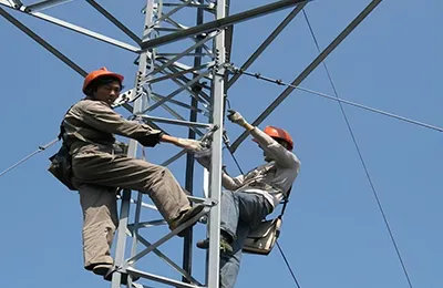 Torre de telecomunicação estaiada 60m