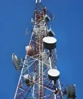 Torre treliçada para antenas micro-ondas
