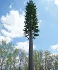 Torre de telecomunicação camuflada (Pine Tree Tower)