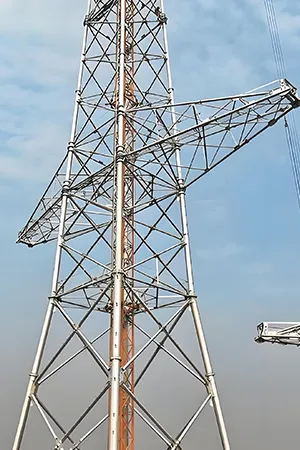 Torre para iluminação quadrada