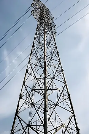 Torre para iluminação quadrada