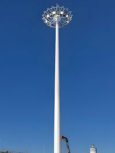 Torre para iluminação